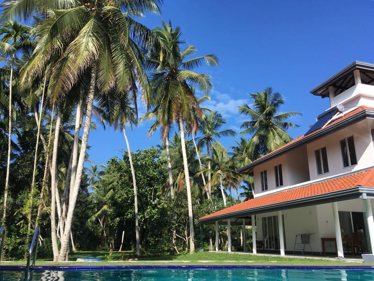 Anuhas Airport Villas Katunayaka Exterior foto