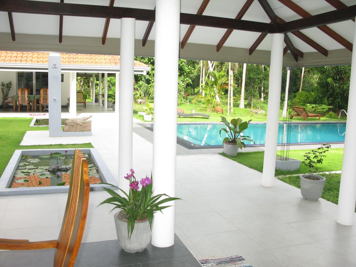 Anuhas Airport Villas Katunayaka Exterior foto