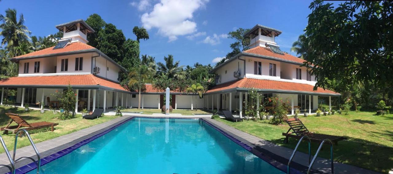 Anuhas Airport Villas Katunayaka Exterior foto